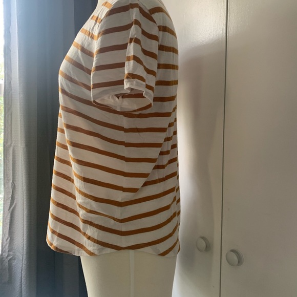 Old Navy Shirt - Picture 2 of 4